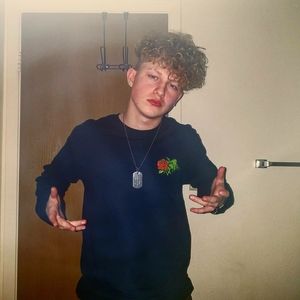 Meet your Posher, Matthew